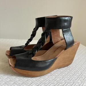 Modern Vintage Women's 37.5 US 7.5 Brown Black Wedge Ankle Wrap Sandals Boho